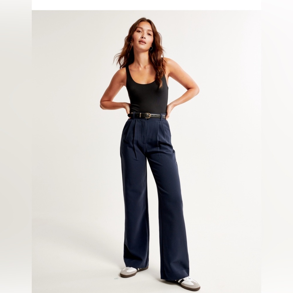 Abercrombie & Fitch Sloane tailored wide leg pant Navy - never worn